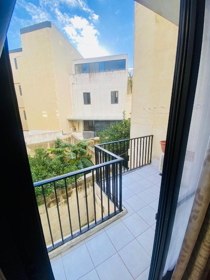 Swieqi 2 Bedroom - First Floor Apartment Is-Swieqi Buitenkant foto